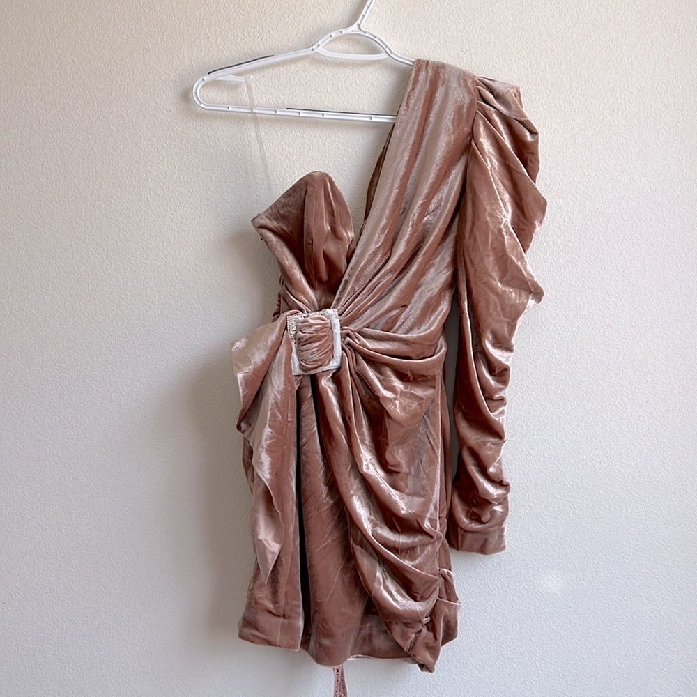 NWT HOUSE of CB TAMARA BLUSH NUDE VELVET CRYSTAL DRESS - Picture 5 of 14